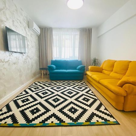Appartamento Apartament Dorobanti Bucarest Esterno foto