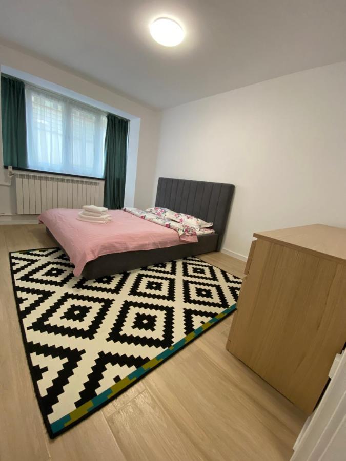 Appartamento Apartament Dorobanti Bucarest Esterno foto