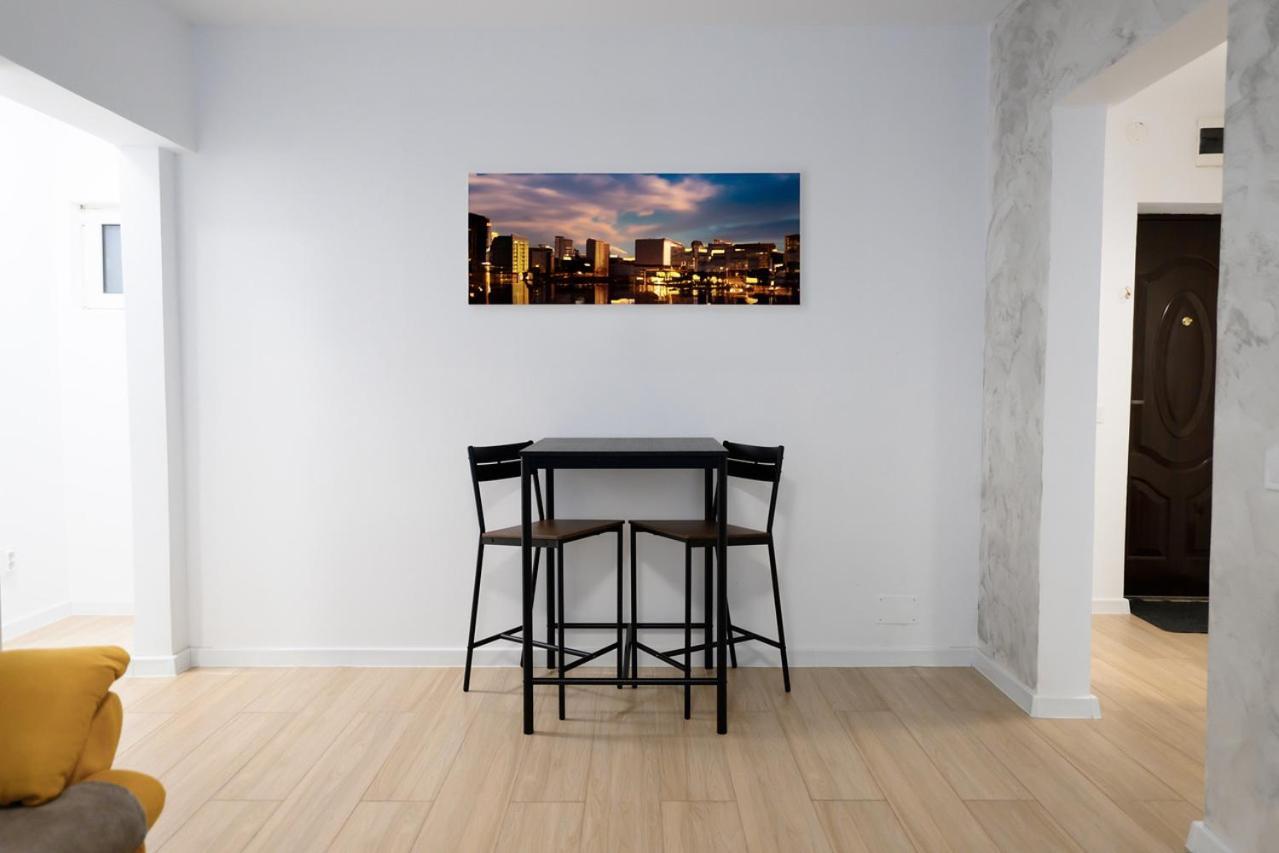 Appartamento Apartament Dorobanti Bucarest Esterno foto